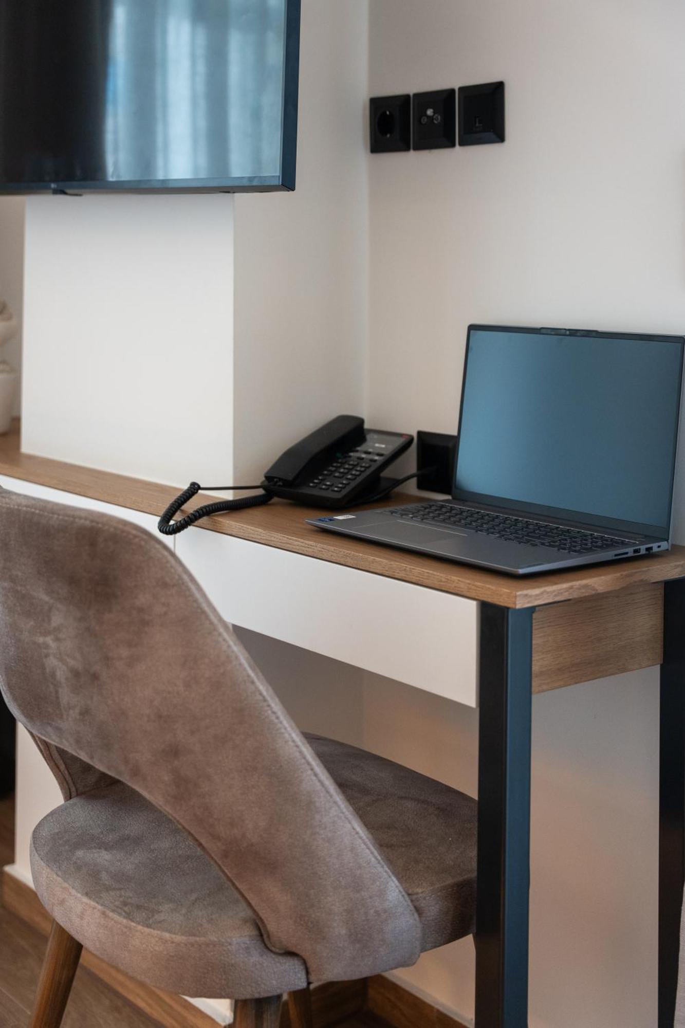 Volos Inn Hotel Kültér fotó